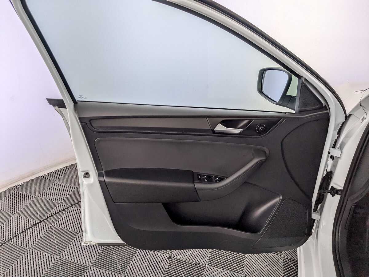 Б/У Фольксваген Поло 2020 года. Фото: #14