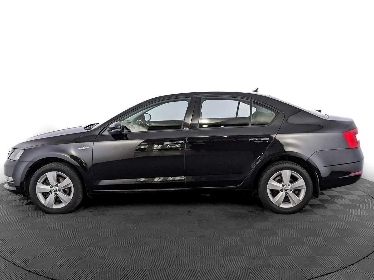 Б/У Шкода Октавия 2019 года. Фото: #7