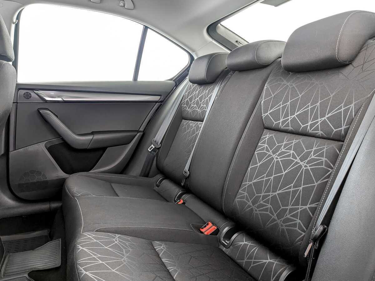 Б/У Шкода Октавия 2019 года. Фото: #9