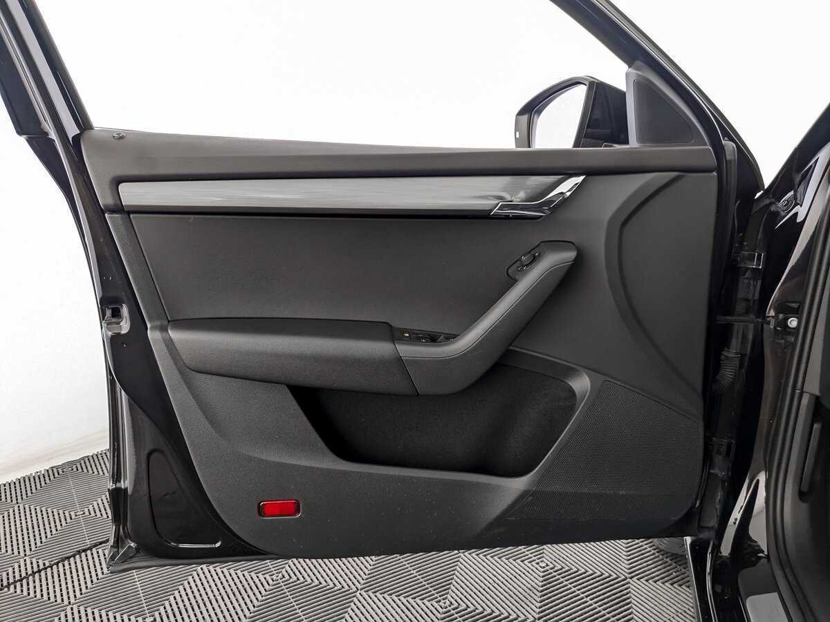 Б/У Шкода Октавия 2019 года. Фото: #14