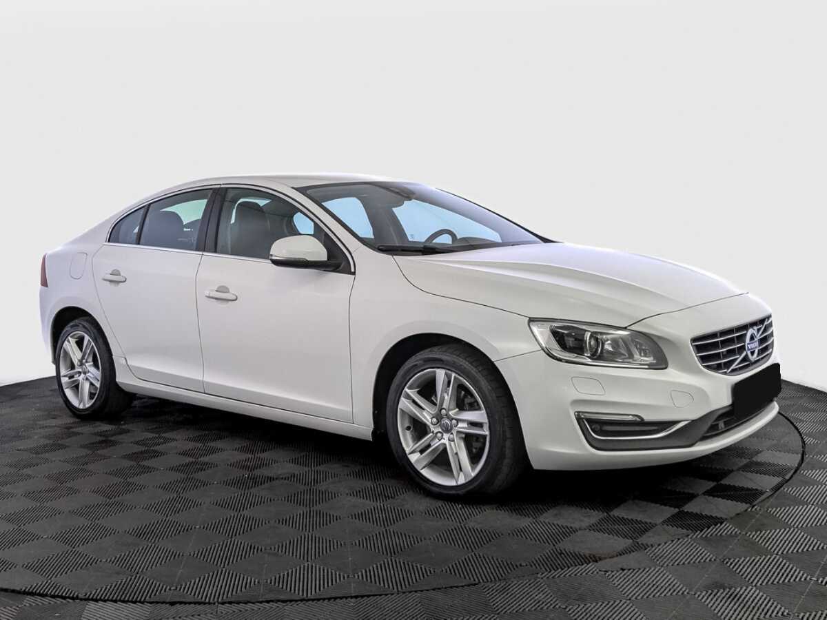 Volvo S60 2016 года с пробегом. Фото: #2