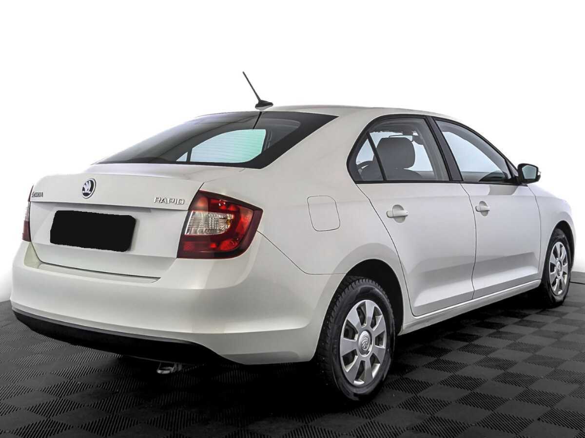 Б/У Шкода Рапид 2019 года. Фото: #4