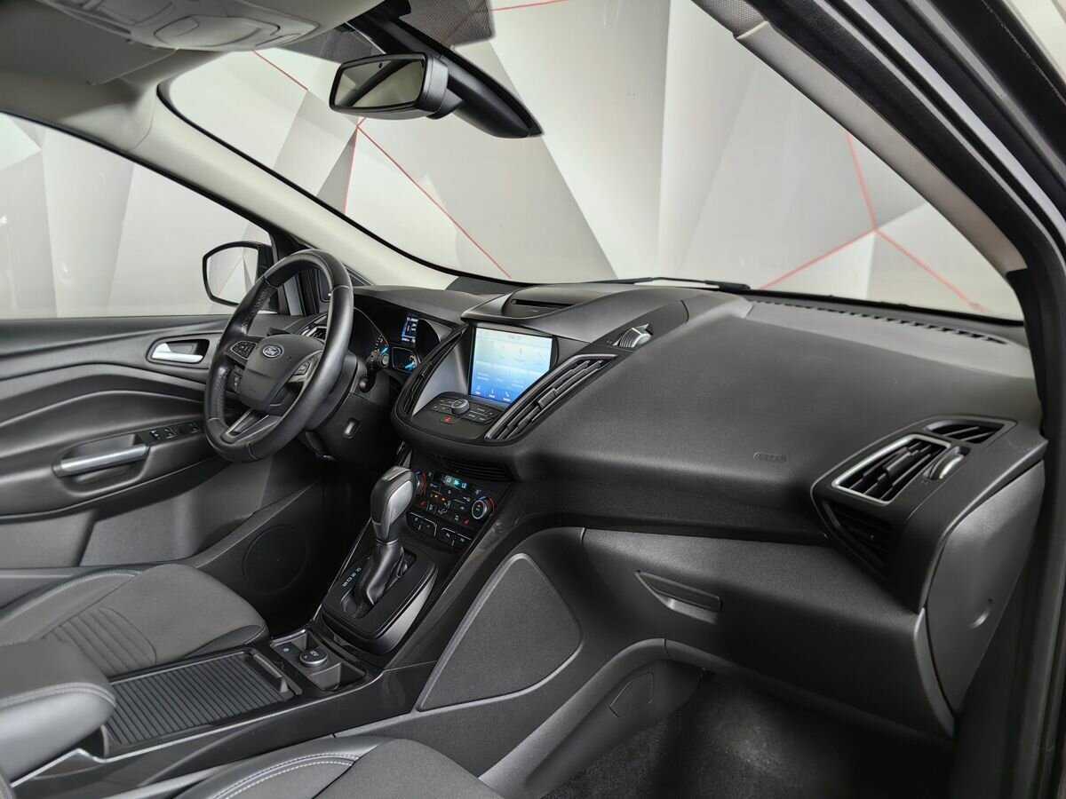Ford Kuga 2017 года с пробегом. Фото: #8