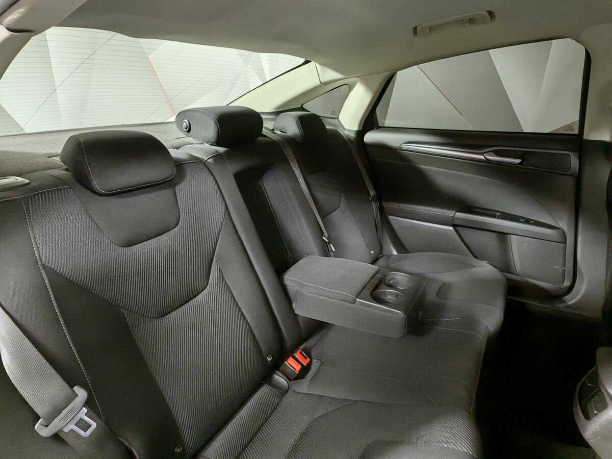 Ford Mondeo 2017 года с пробегом. Фото: #12