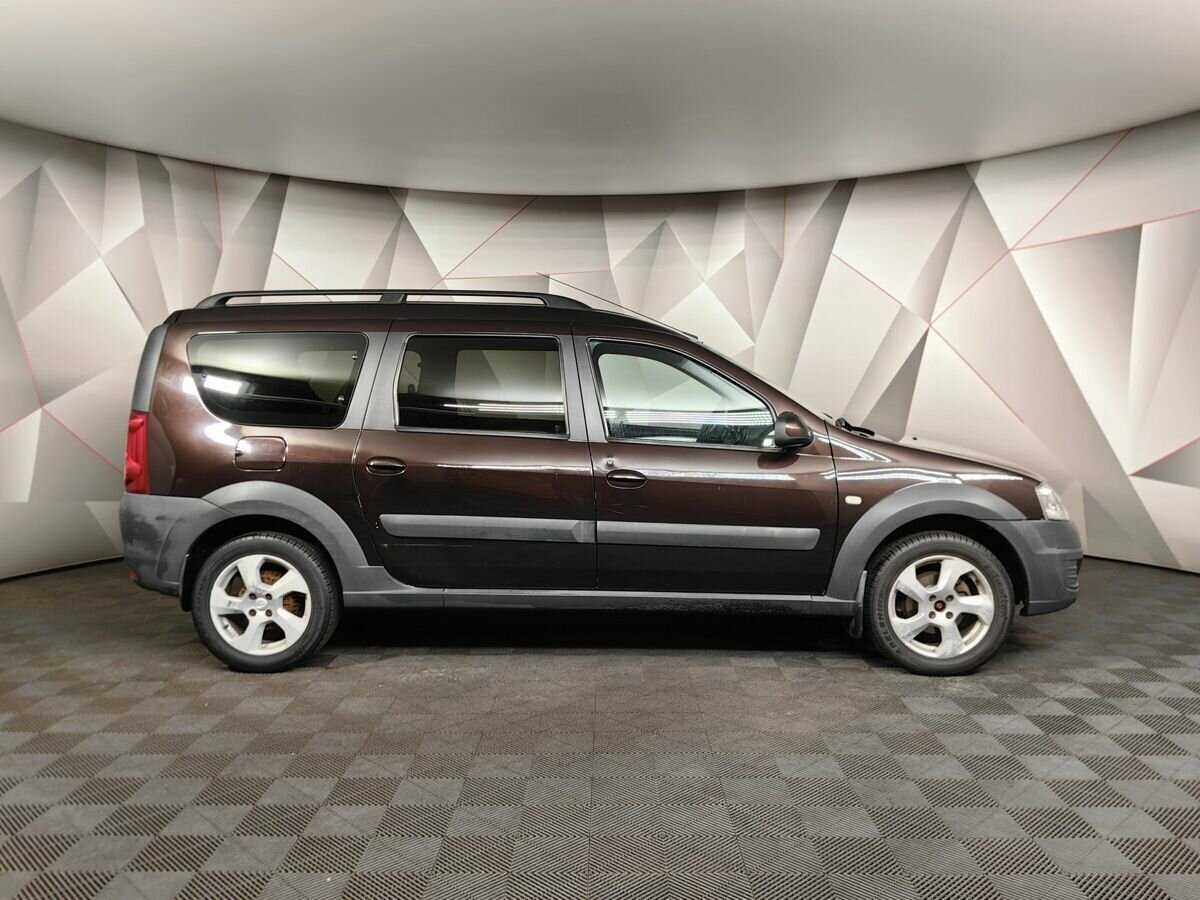 Lada (ВАЗ) Largus 2015 года с пробегом. Фото: #5