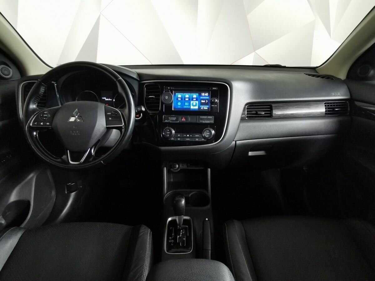 Mitsubishi Outlander 2016 года с пробегом. Фото: #9
