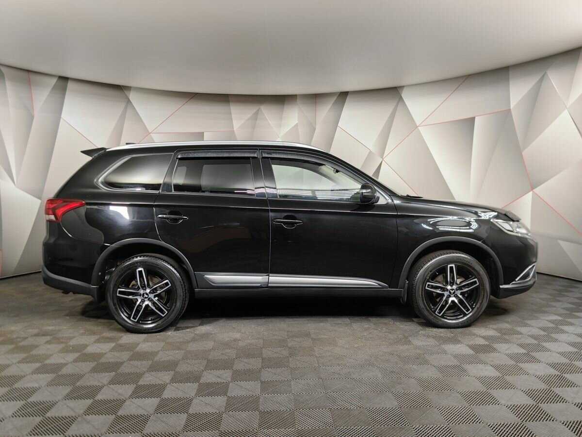 Mitsubishi Outlander 2019 года с пробегом. Фото: #5