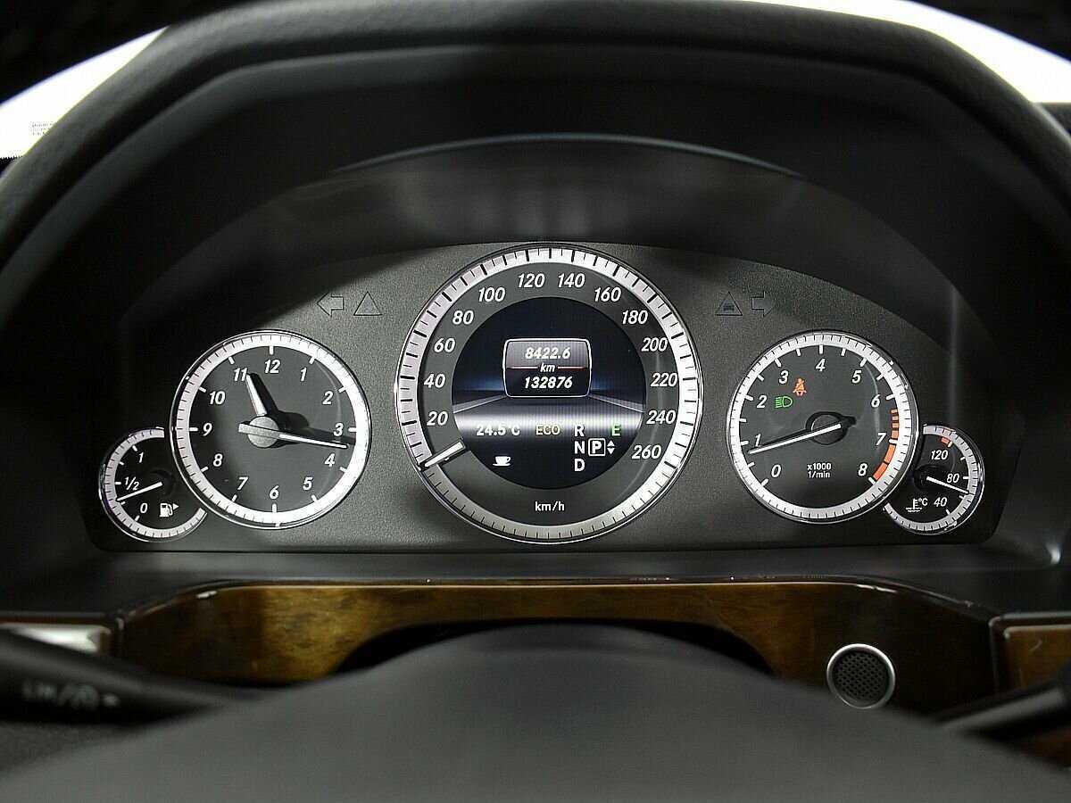 Mercedes-Benz E-Класс 2012 года с пробегом. Фото: #11