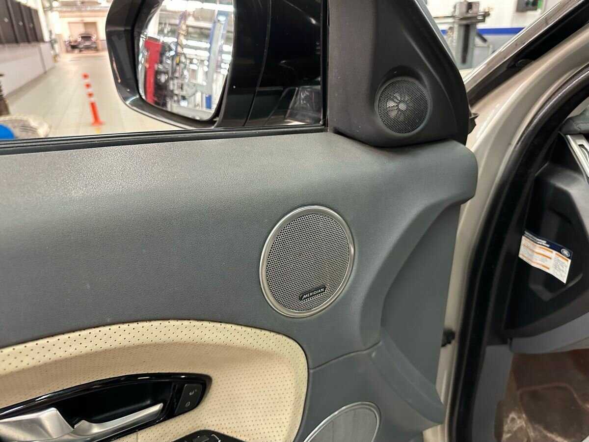 Land Rover Range Rover Evoque 2012 года с пробегом. Фото: #14