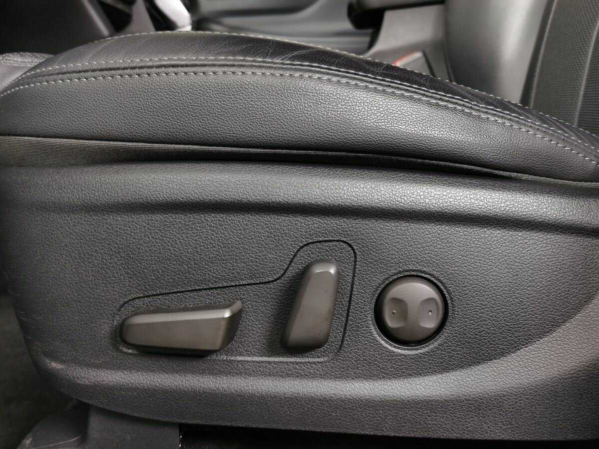 Hyundai Santa Fe 2019 года с пробегом. Фото: #16