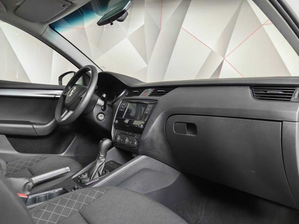 Skoda Octavia 2020 года с пробегом. Фото: #8