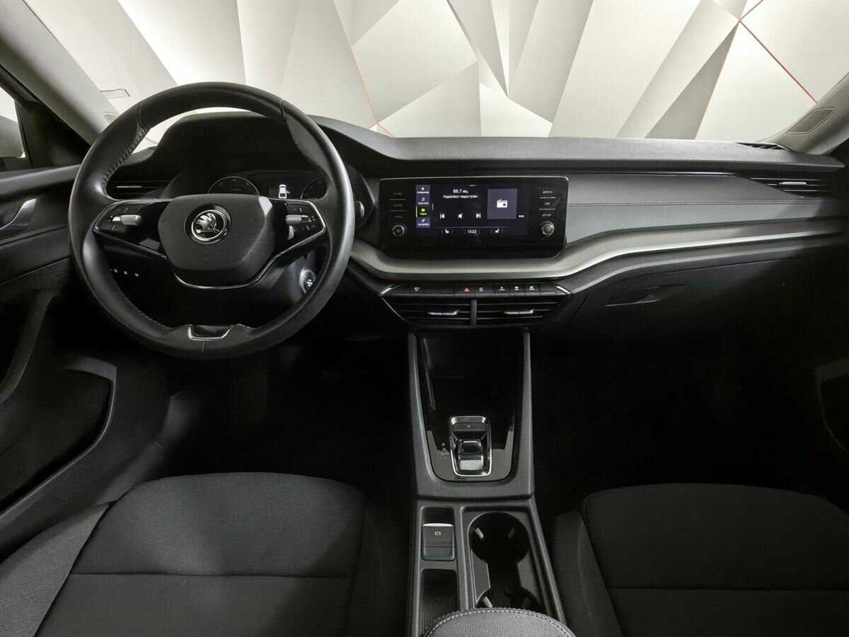 Skoda Octavia 2021 года с пробегом. Фото: #9