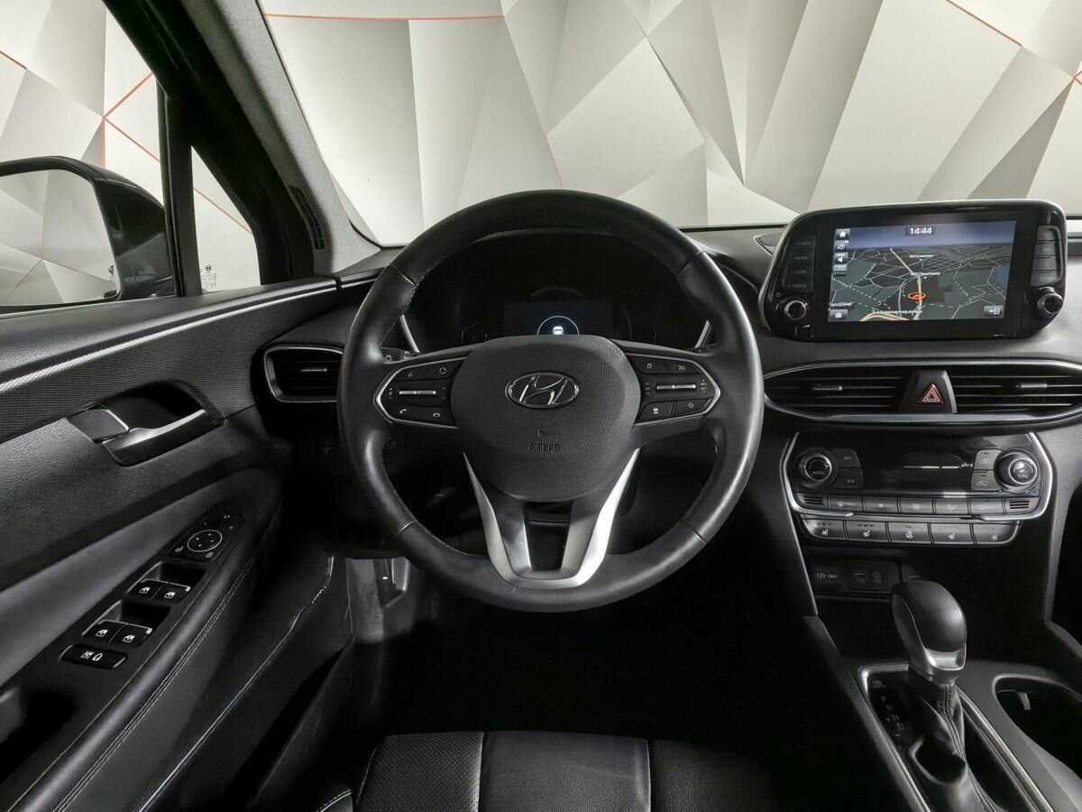 Hyundai Santa Fe 2019 года с пробегом. Фото: #14