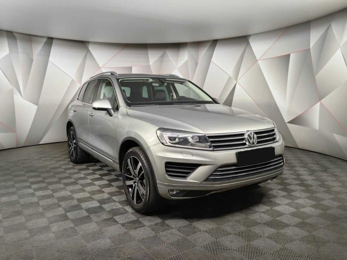 Volkswagen Touareg 2017 года с пробегом. Фото: #2