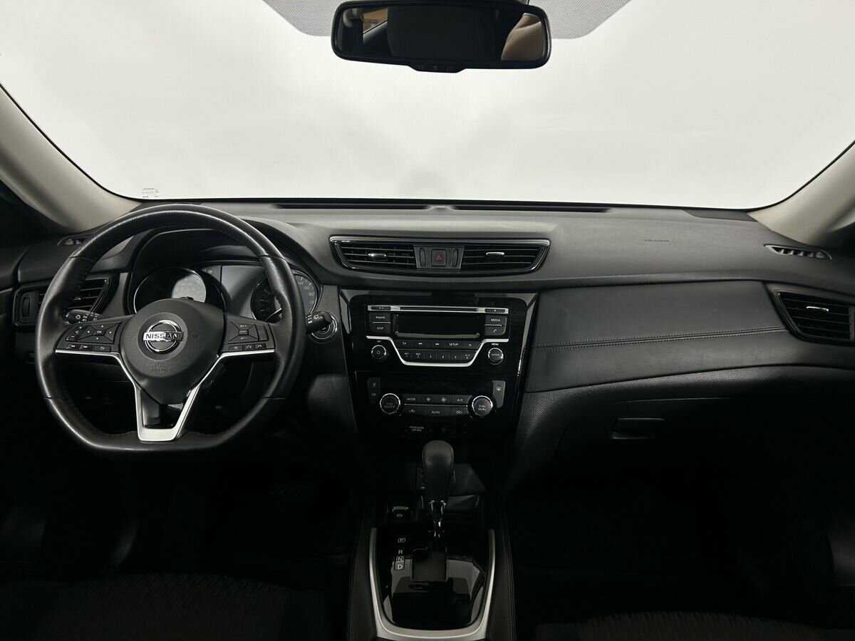 Б/У Ниссан Икс-Трейл 2018 года. Фото: #4