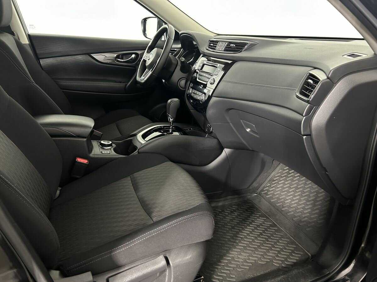 Б/У Ниссан Икс-Трейл 2018 года. Фото: #11