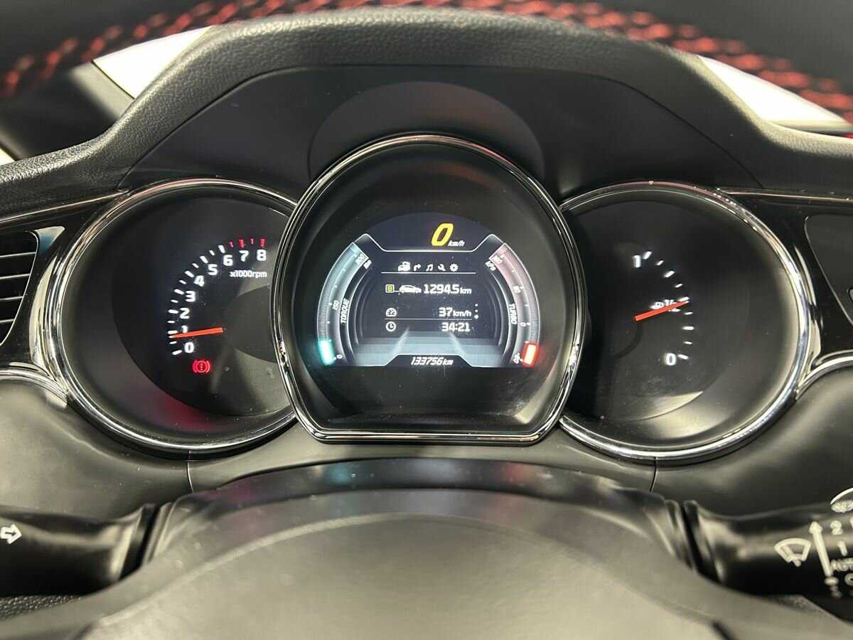 Б/У Киа Сид ГТ 2017 года. Фото: #10