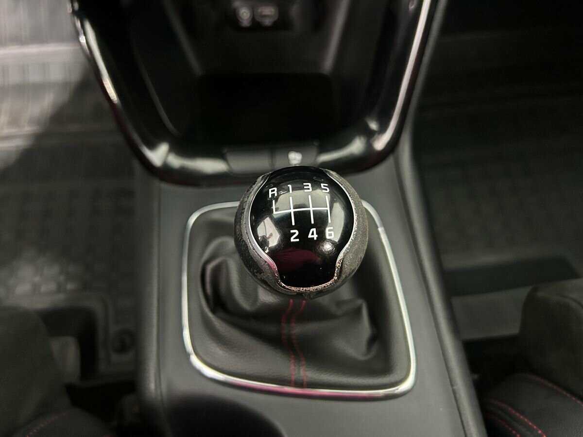 Б/У Киа Сид ГТ 2017 года. Фото: #12