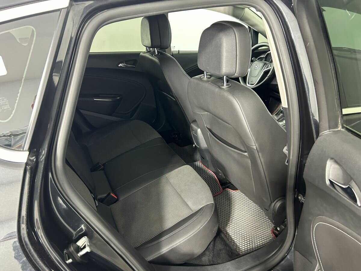 Б/У Опель Астра 2012 года. Фото: #15