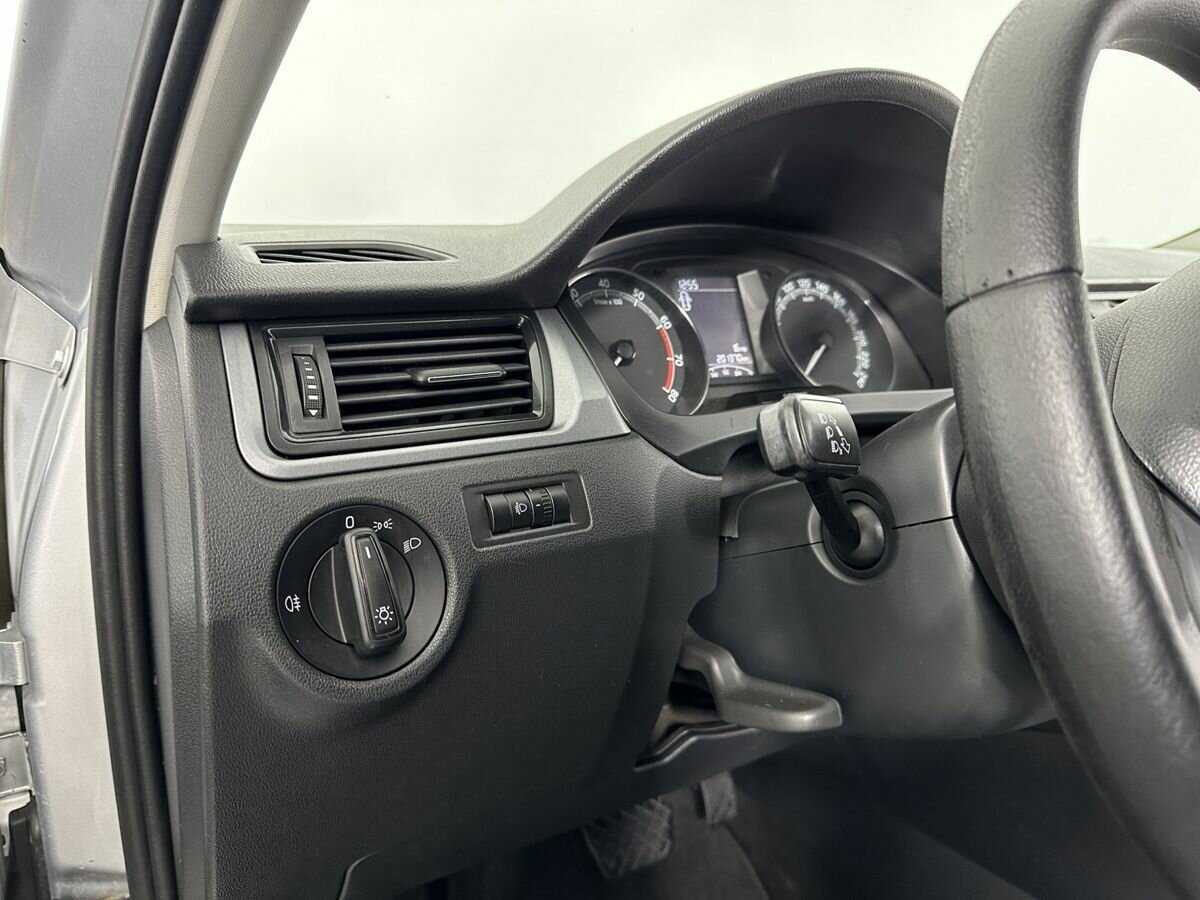 Skoda Rapid 2018 года с пробегом. Фото: #8