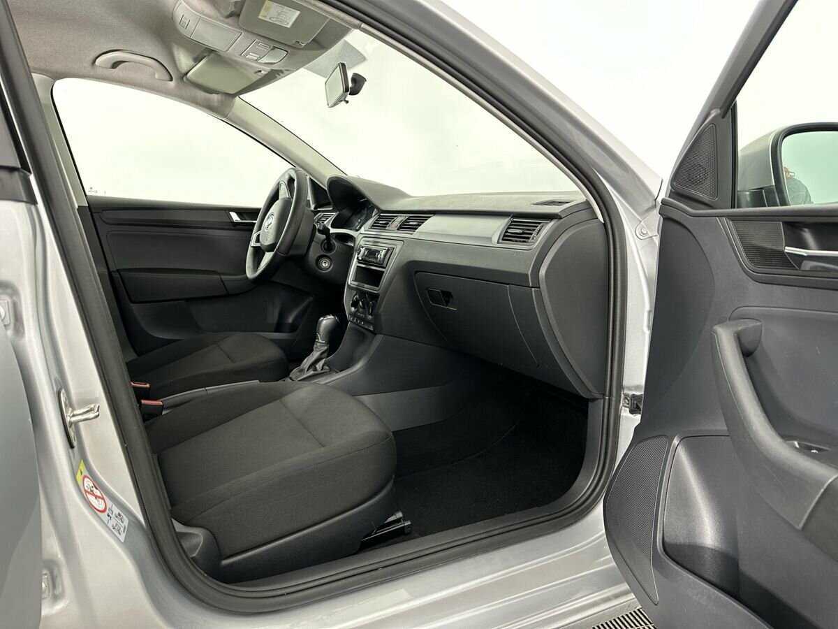 Skoda Rapid 2018 года с пробегом. Фото: #13