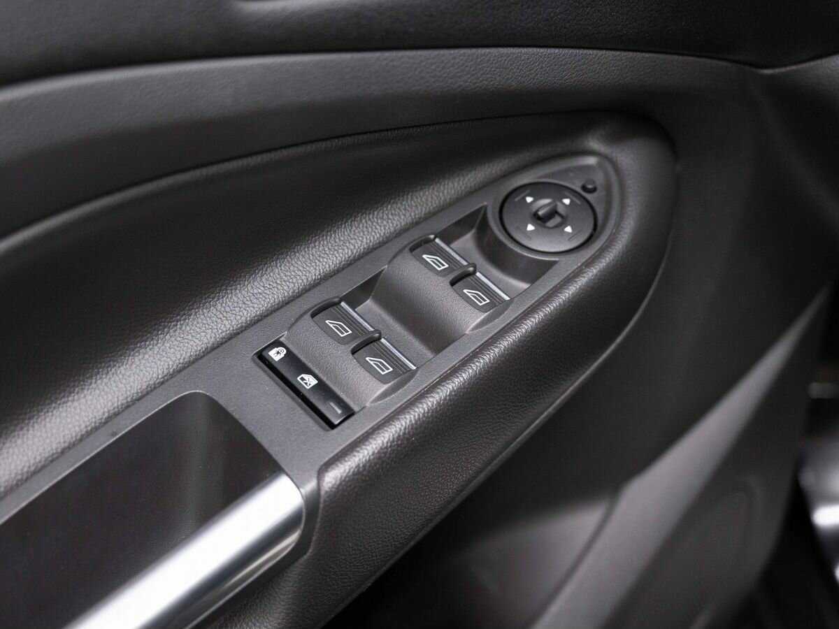 Б/У Форд Куга 2017 года. Фото: #17