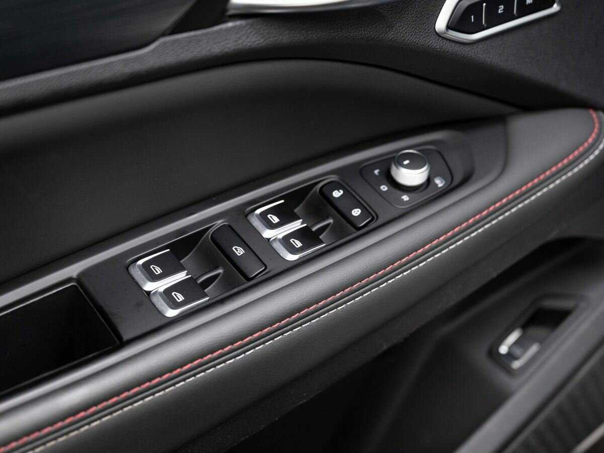 Geely Tugella 2022 года с пробегом. Фото: #18