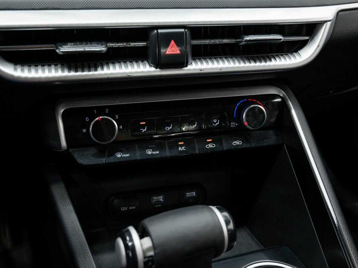 Б/У Киа К5 2021 года. Фото: #17