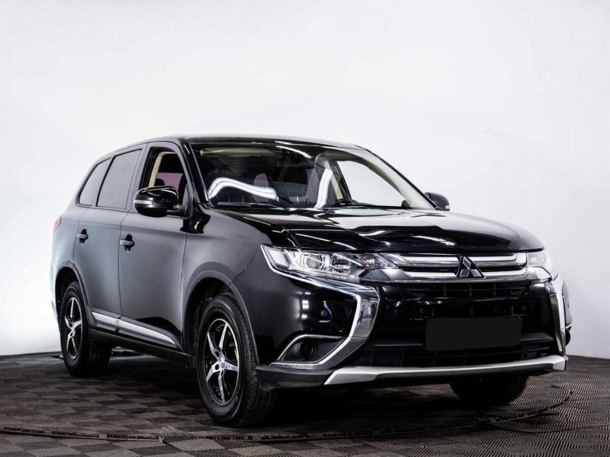 Mitsubishi Outlander 2018 года с пробегом. Фото: #2