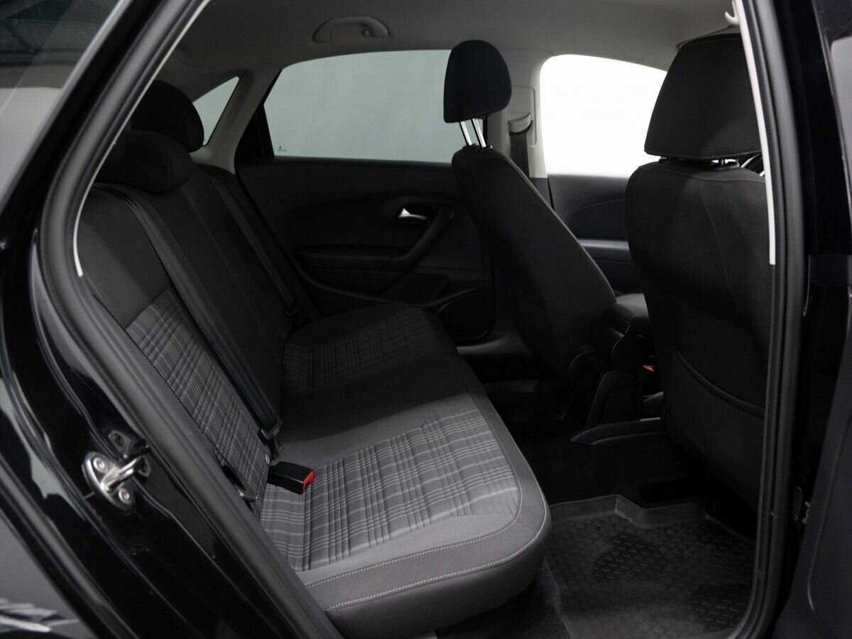 Б/У Фольксваген Поло 2016 года. Фото: #9