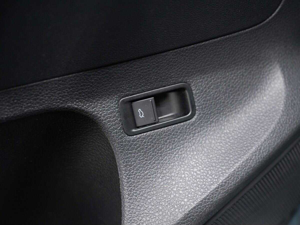 Б/У Фольксваген Поло 2019 года. Фото: #18