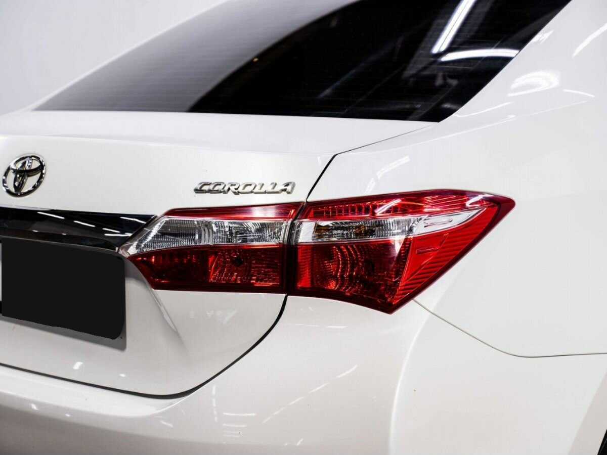 Б/У Тойота Королла 2013 года. Фото: #25