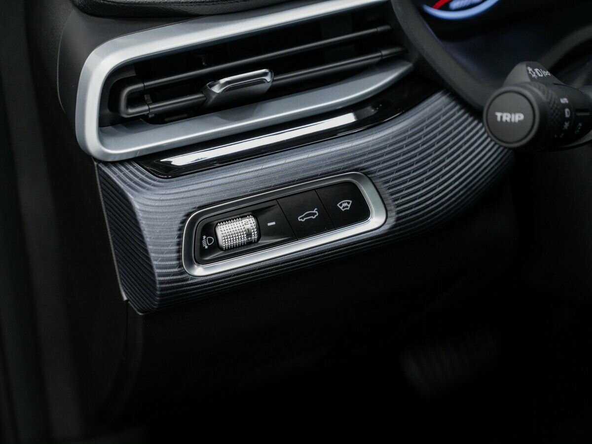 Б/У Джили Эмгранд 2023 года. Фото: #15