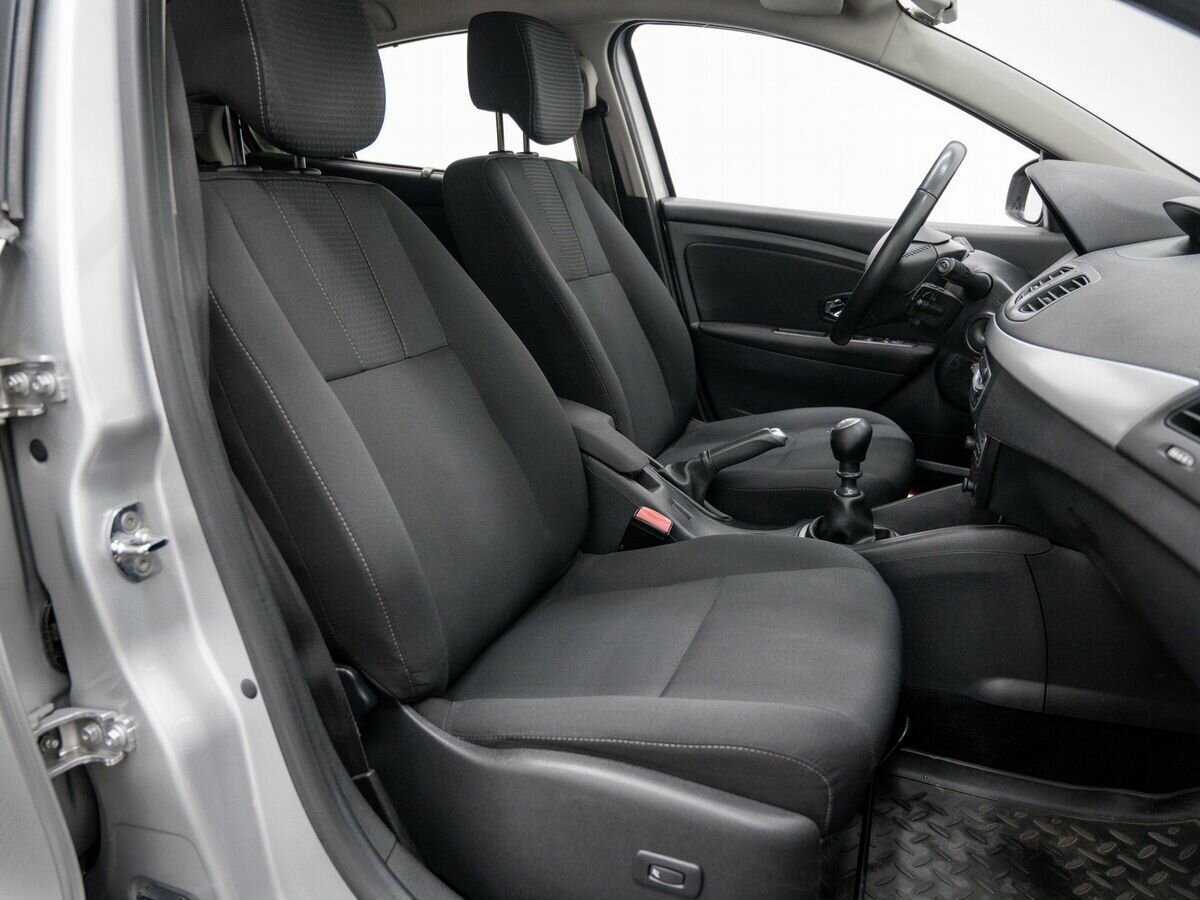 Б/У Рено Флюенс 2013 года. Фото: #7