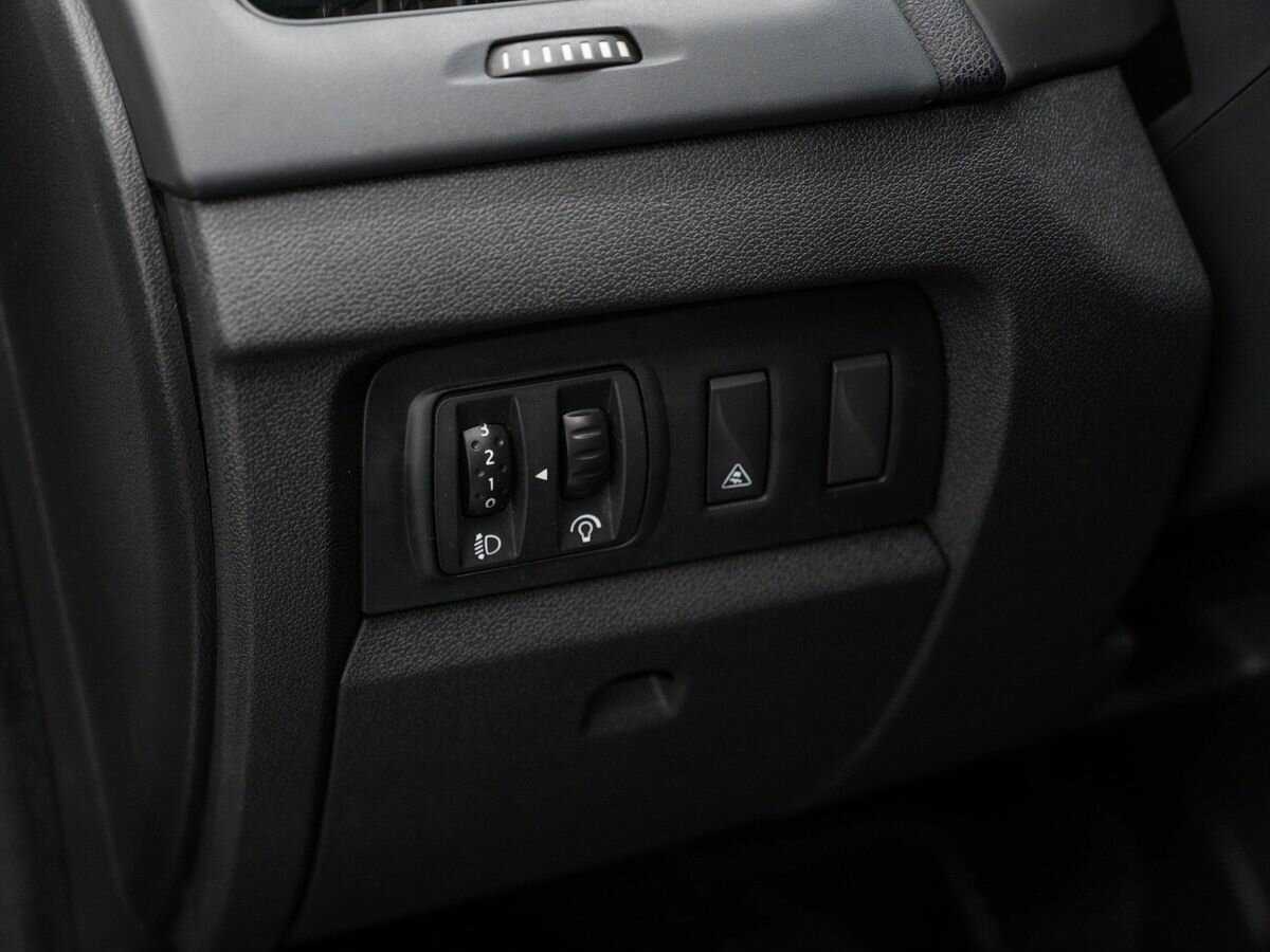 Б/У Рено Флюенс 2013 года. Фото: #15