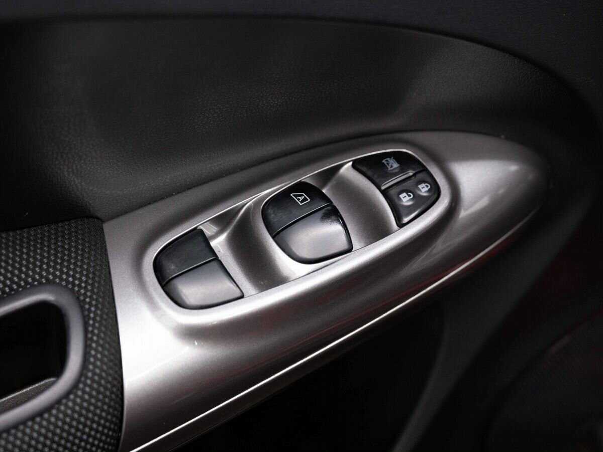 Б/У Ниссан Жук 2012 года. Фото: #15