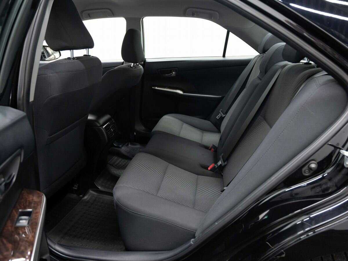 Б/У Тойота Камри 2016 года. Фото: #8