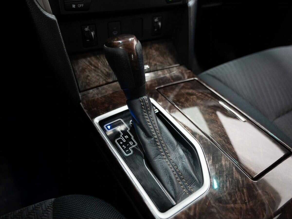 Б/У Тойота Камри 2016 года. Фото: #20