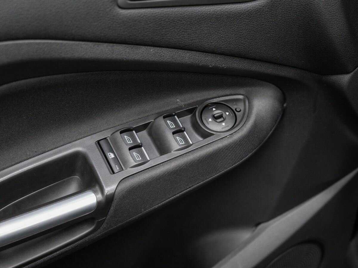 Б/У Форд Ц-Макс 2017 года. Фото: #14