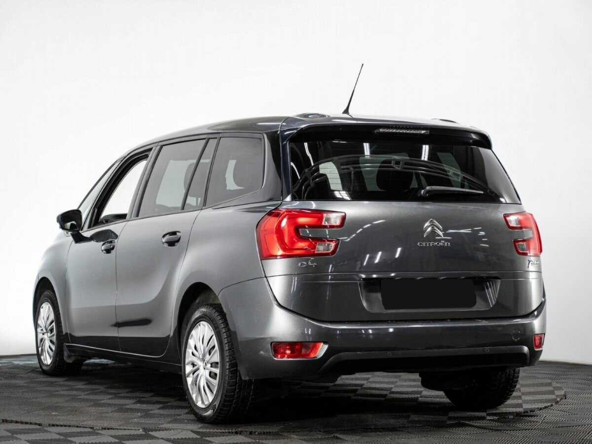 Б/У Ситроен Ц4 Пикассо 2016 года. Фото: #5