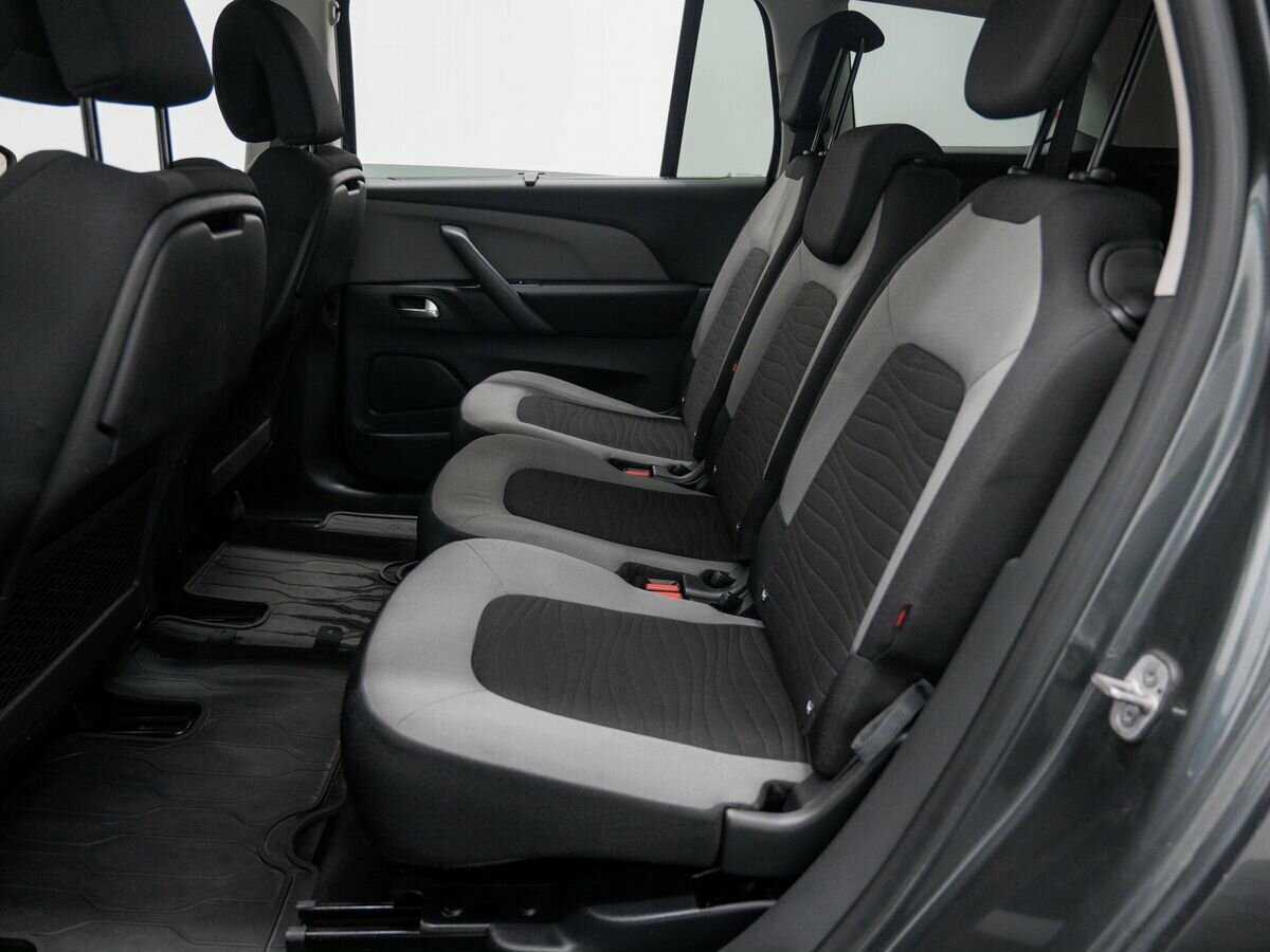 Б/У Ситроен Ц4 Пикассо 2016 года. Фото: #11