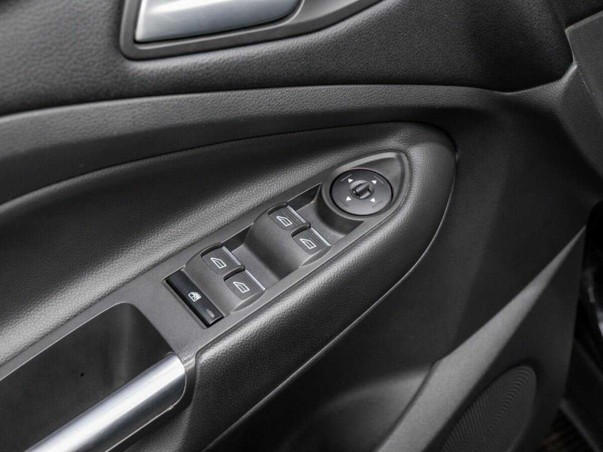 Б/У Форд Куга 2016 года. Фото: #14