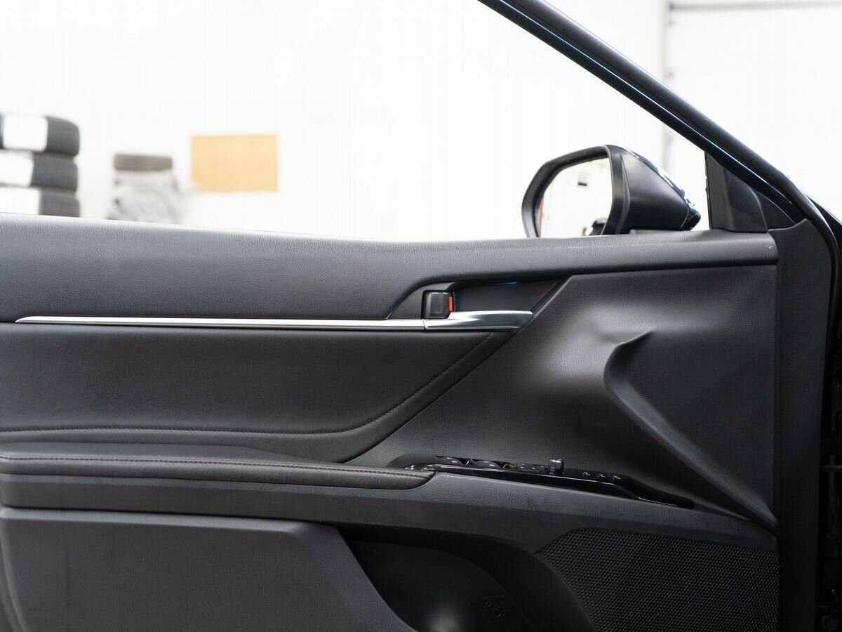 Toyota Camry 2018 года с пробегом. Фото: #15