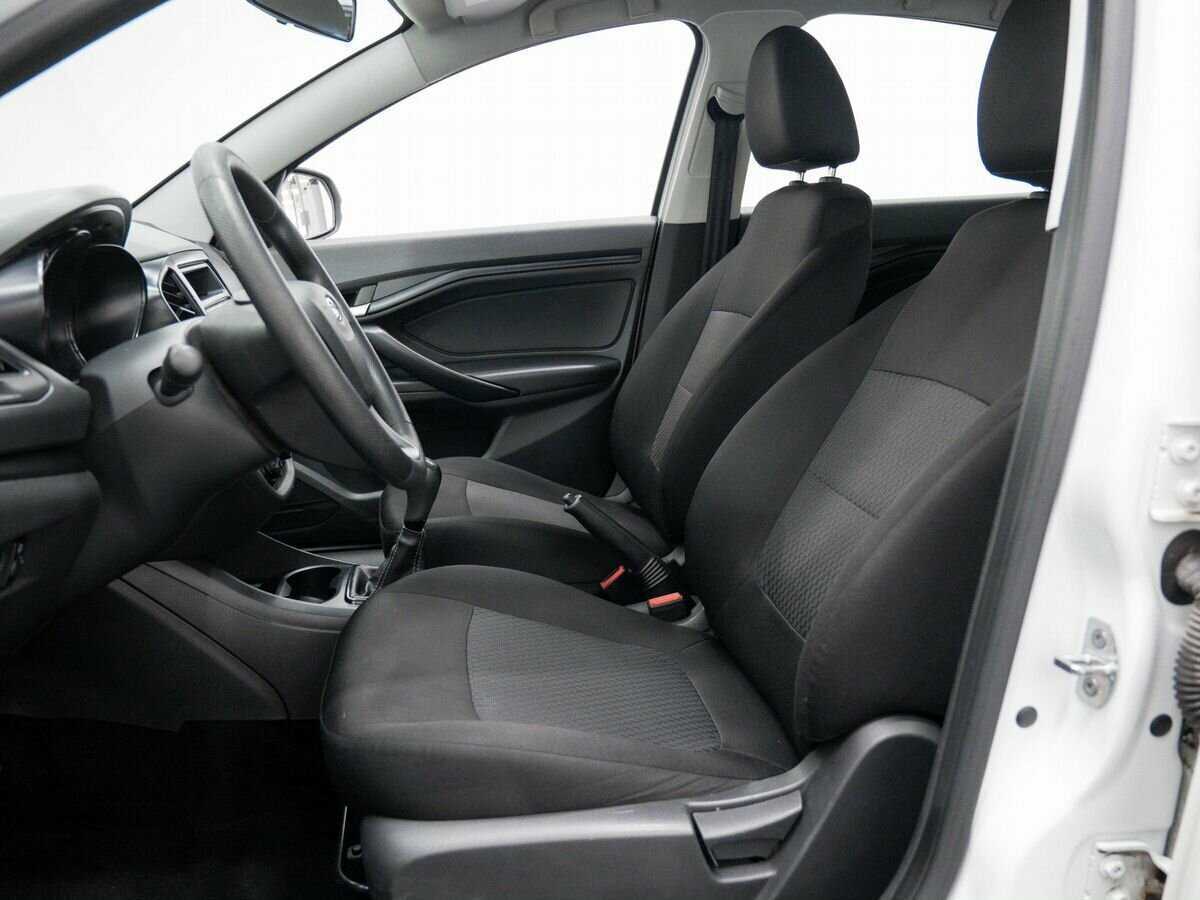 Б/У Лада (ВАЗ) Веста 2019 года. Фото: #13