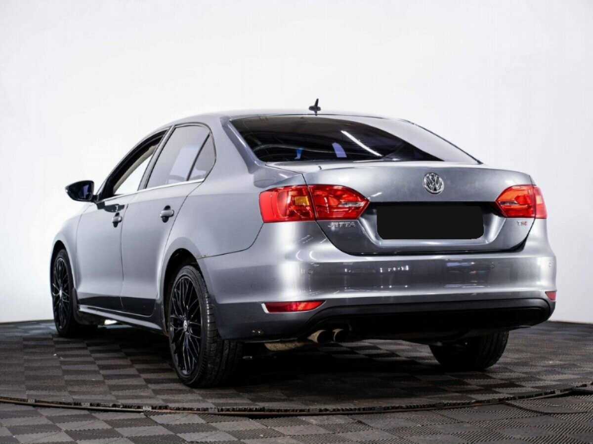 Б/У Фольксваген Джетта 2012 года. Фото: #3