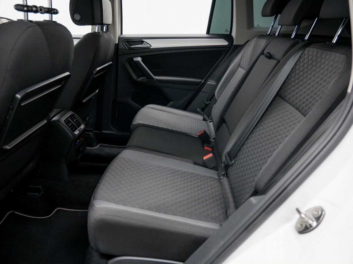 Б/У Фольксваген Тигуан 2018 года. Фото: #14