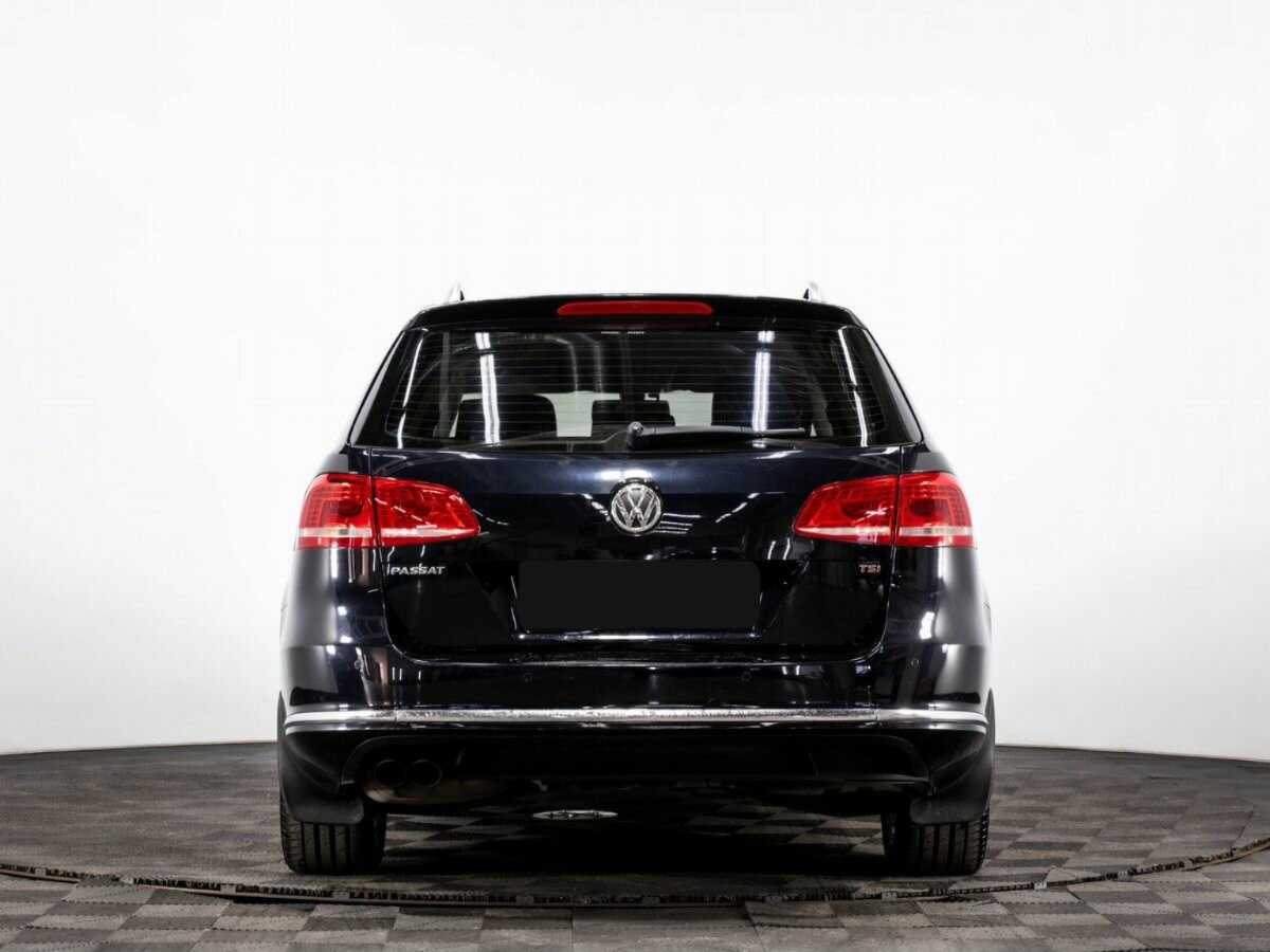 Б/У Фольксваген Пассат 2012 года. Фото: #4