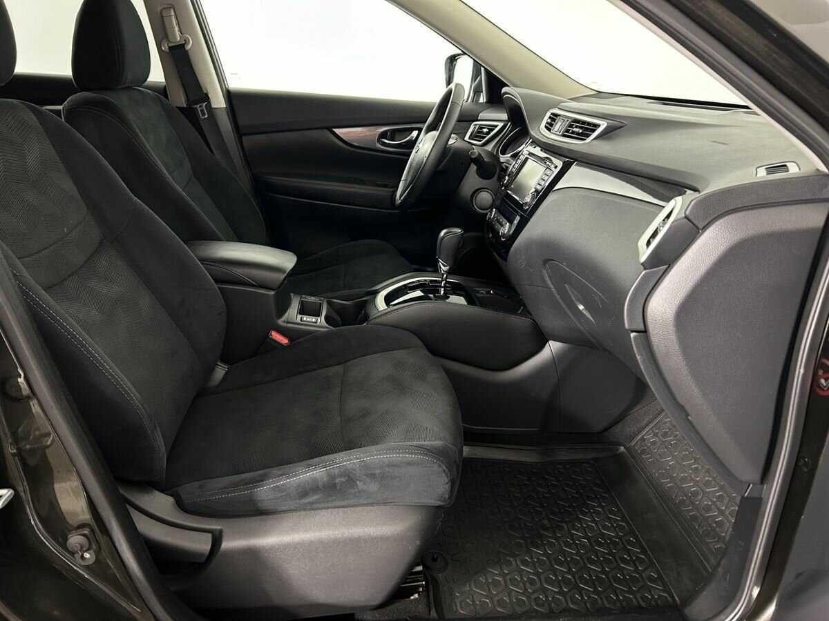 Б/У Ниссан Икс-Трейл 2017 года. Фото: #11