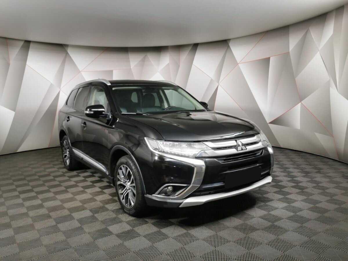 Mitsubishi Outlander 2016 года с пробегом. Фото: #2