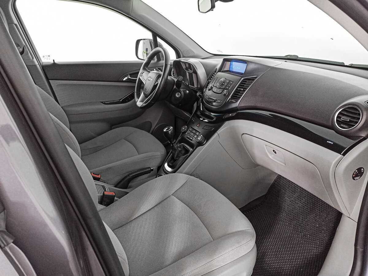 Б/У Шевроле Орландо 2013 года. Фото: #8